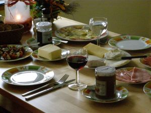 Gedeckter Tisch