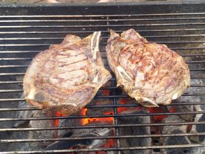 Steaks auf Grill