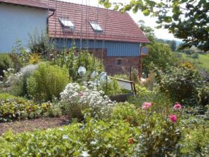 Fruchtspeicher mit Bauerngarten